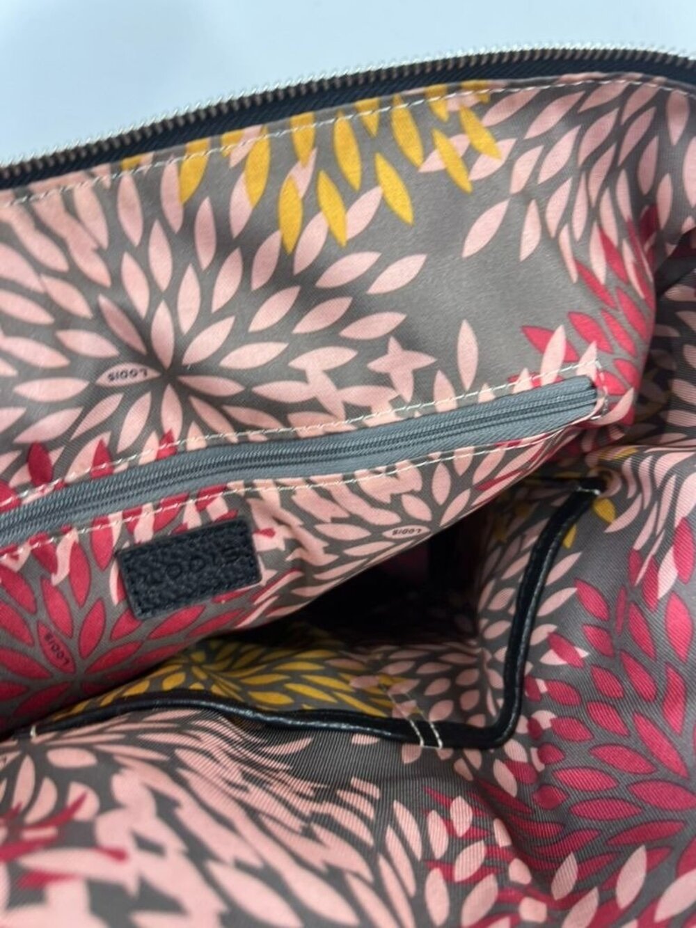 Lodis Black Pebbled Leather Tote Bag With Floral Lining And Zip Closure - Picture 6 of 10